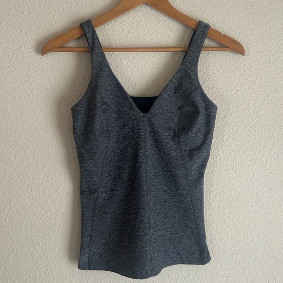 Lululemon Contour Tank in heathered grey | size 6 - Picture 4 of 10